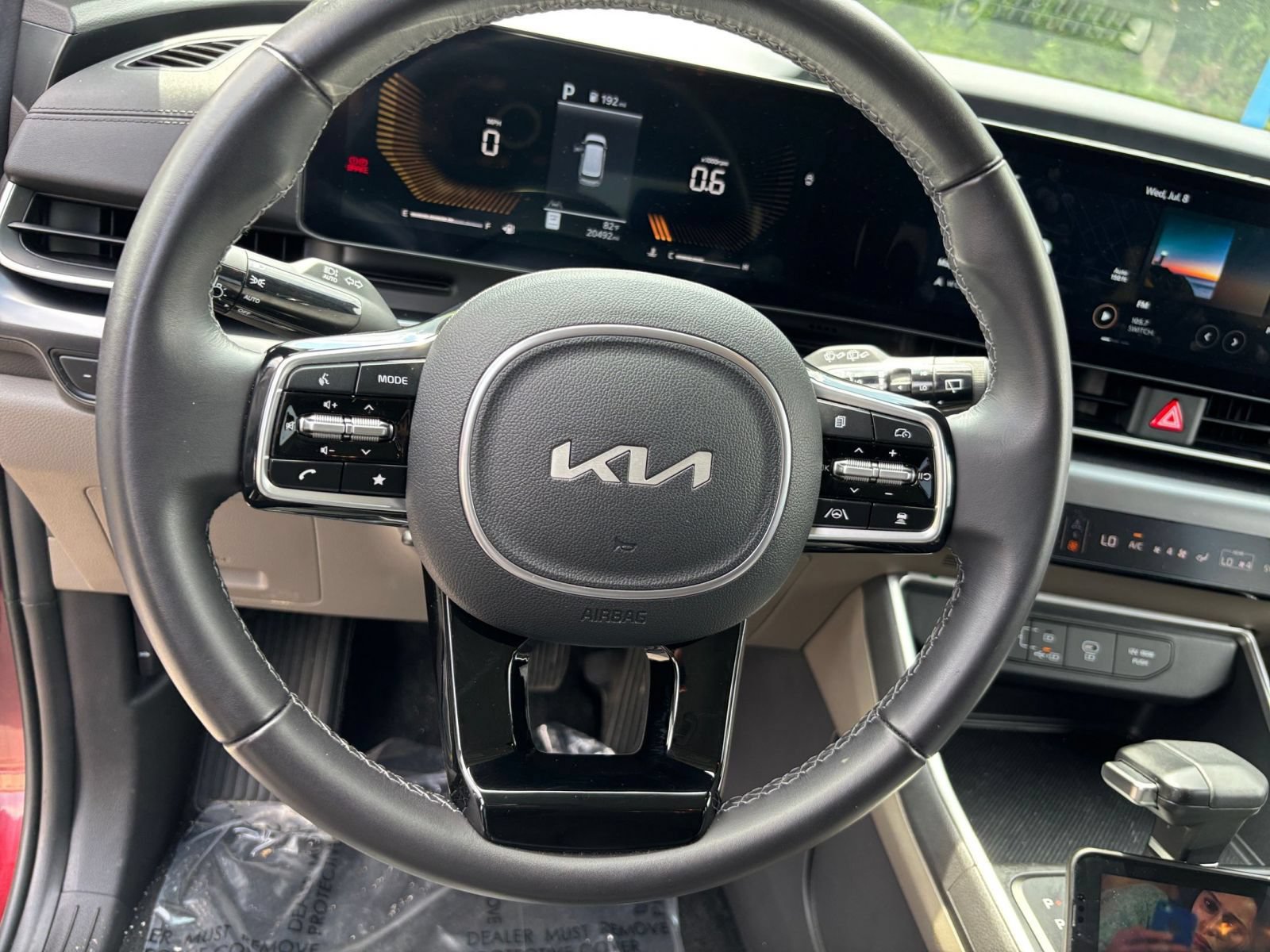 Used 2026 Kia Carnival FWD image 29