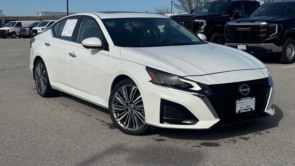 Used 2024 Nissan Altima 2.5 SL image 2
