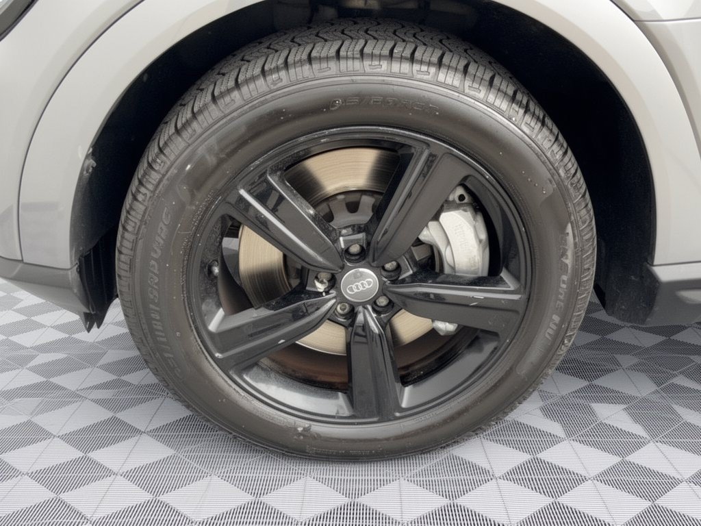 Used 2019 Audi e-tron Premium Plus AWD/4WD image 13