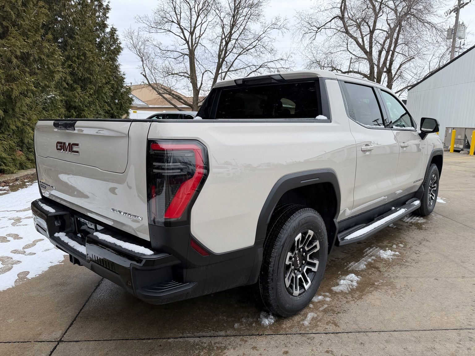 New 2026 GMC Sierra EV Elevation AWD/4WD image 33