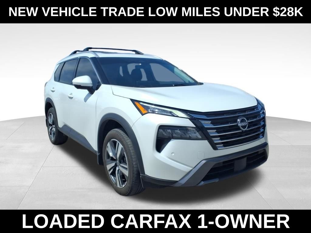 Used 2024 Nissan Rogue SL w/ SL Premium Package AWD/4WD image 2