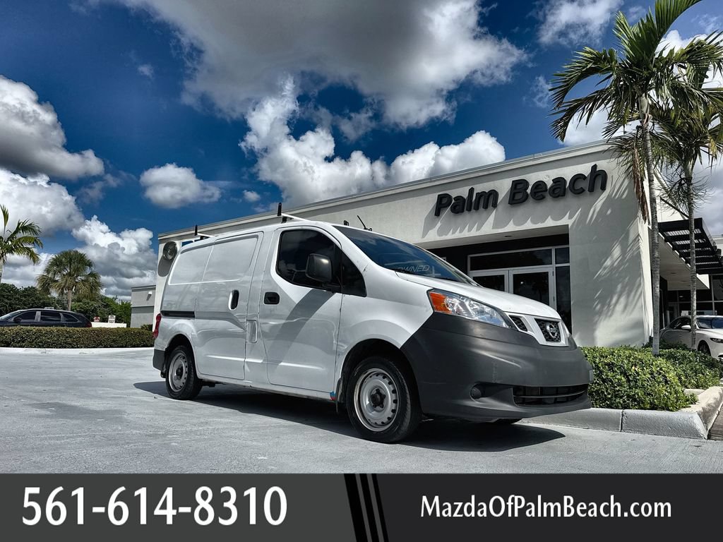Used 2019 Nissan NV200 S FWD image 1