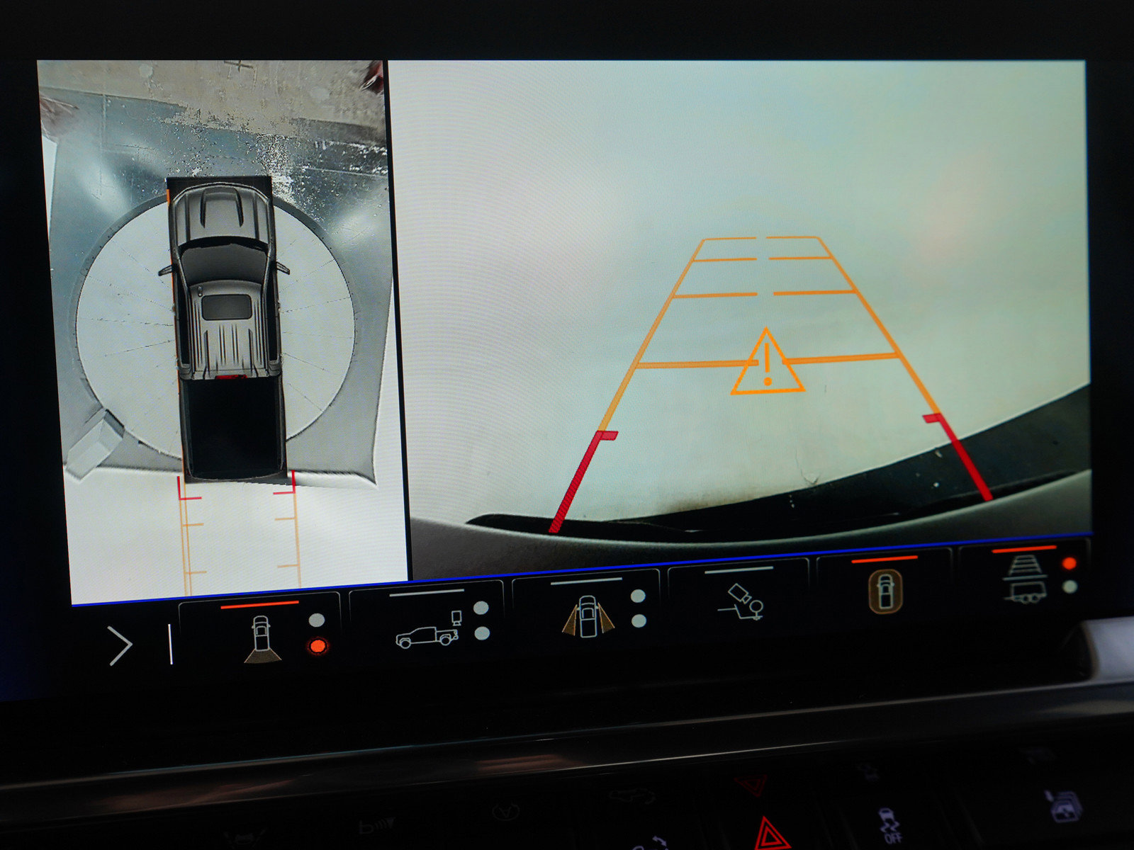 Used 2024 Chevrolet Silverado 1500 High Country image 31