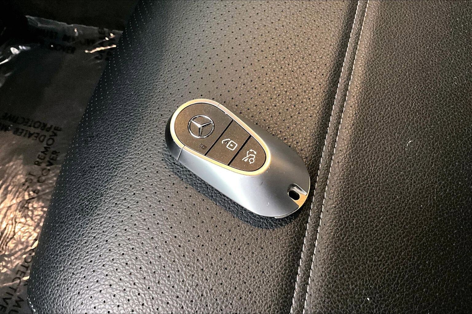 Certified 2025 Mercedes-Benz GLC 350e 4MATIC image 12