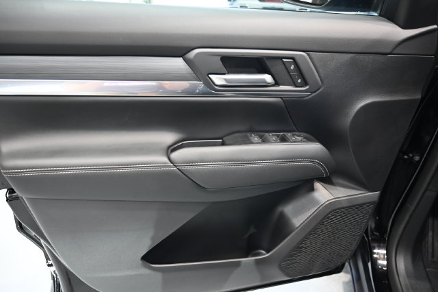 New 2027 GMC Terrain Elevation w/ Black Edition FWD image 25