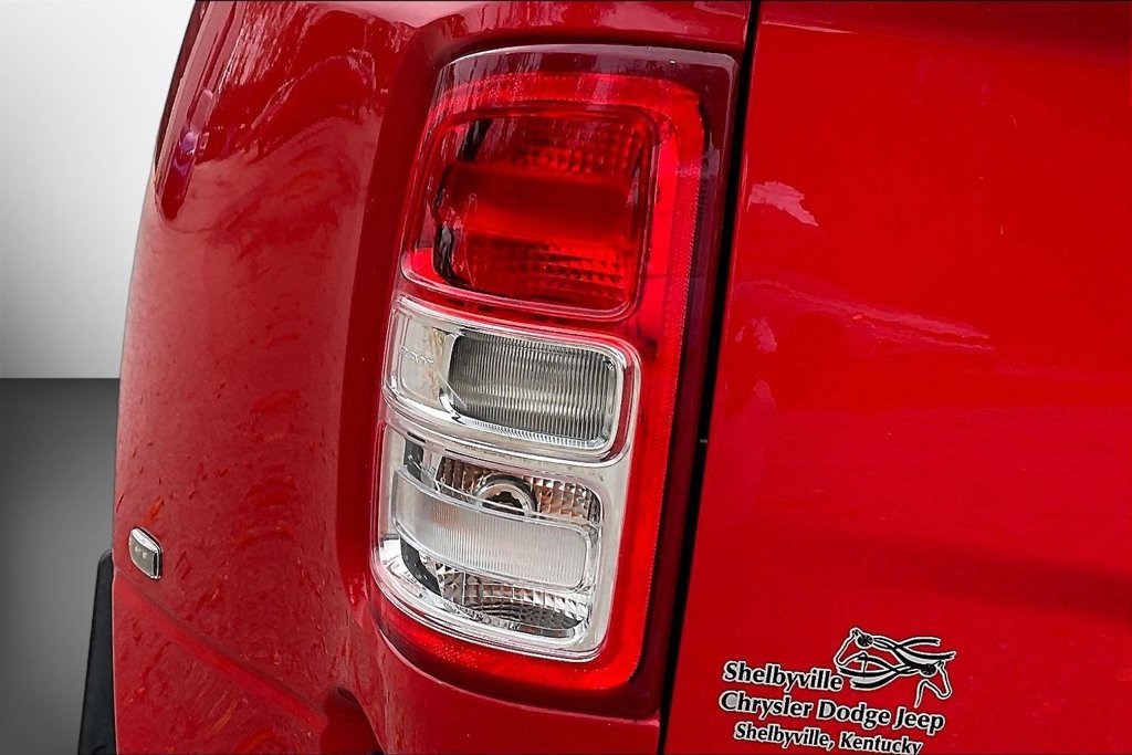 Used 2023 RAM 3500 Tradesman w/ Chrome Appearance Group AWD/4WD image 21