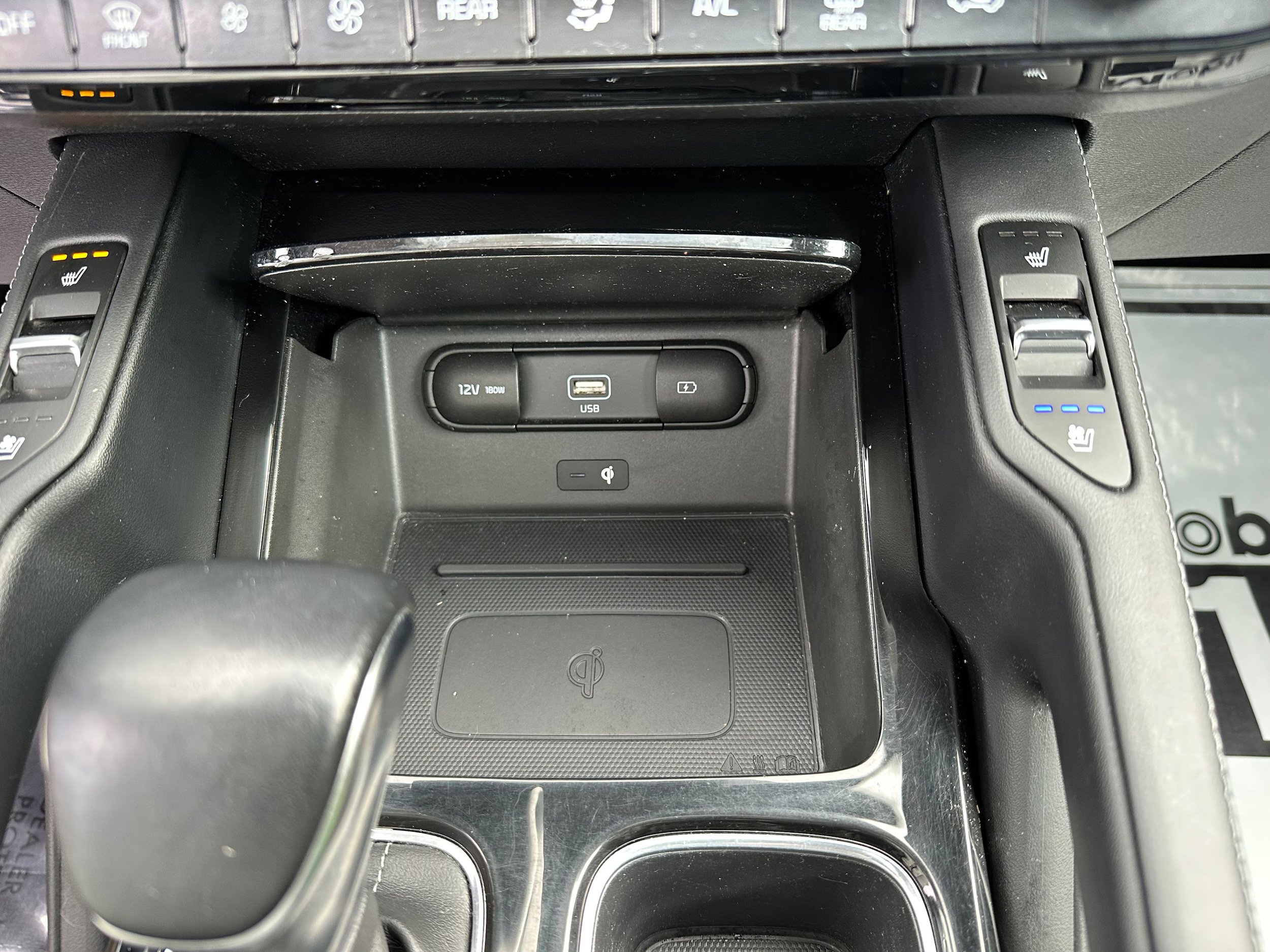 Used 2022 Kia Telluride SX w/ SX Prestige Package image 45