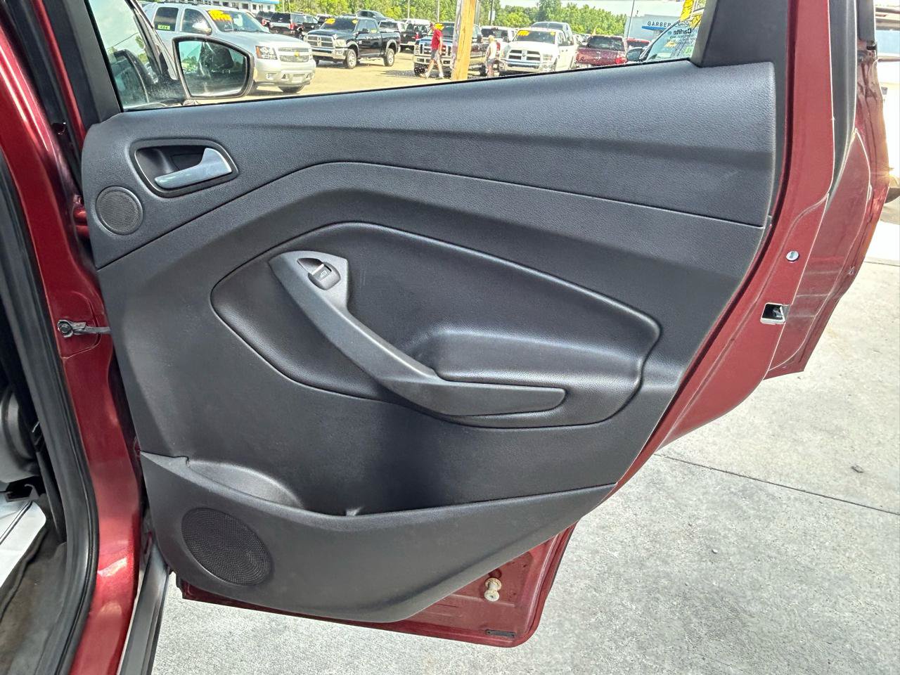 Used 2014 Ford Escape Titanium w/ Equipment Group 401A AWD/4WD image 15