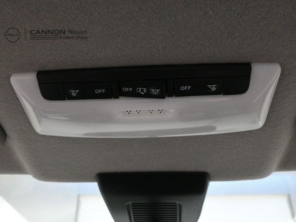 New 2025 Nissan Kicks Play S FWD image 19