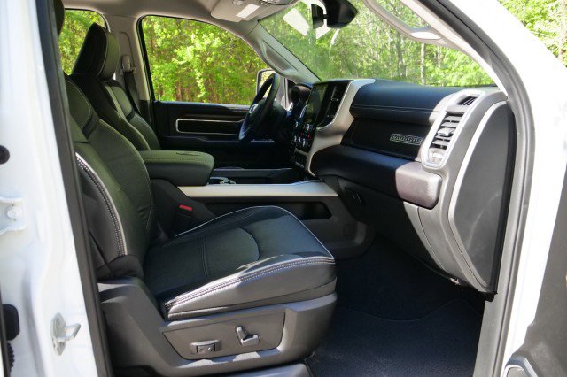 Used 2024 RAM 3500 Laramie AWD/4WD image 37