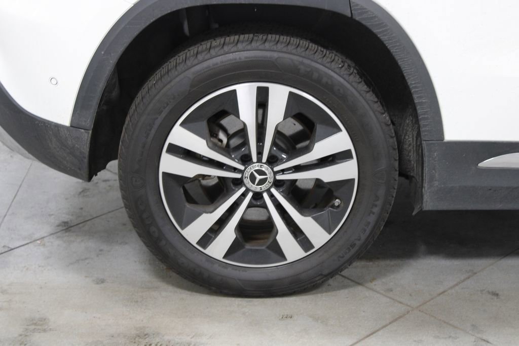 Used 2025 Mercedes-Benz GLA 250 image 13