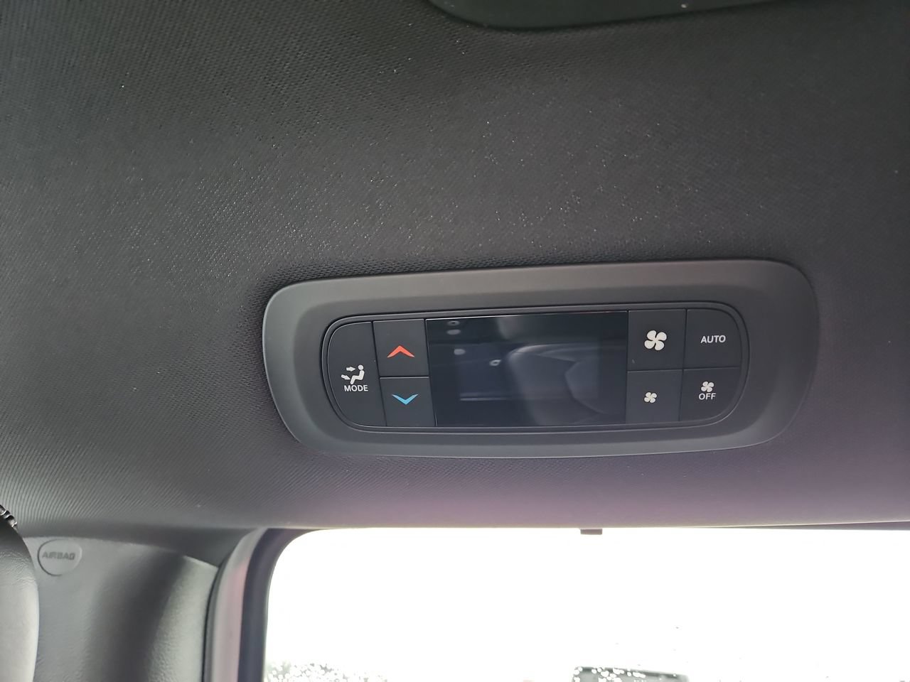 New 2026 Chrysler Pacifica Select w/ S Appearance Package FWD image 15
