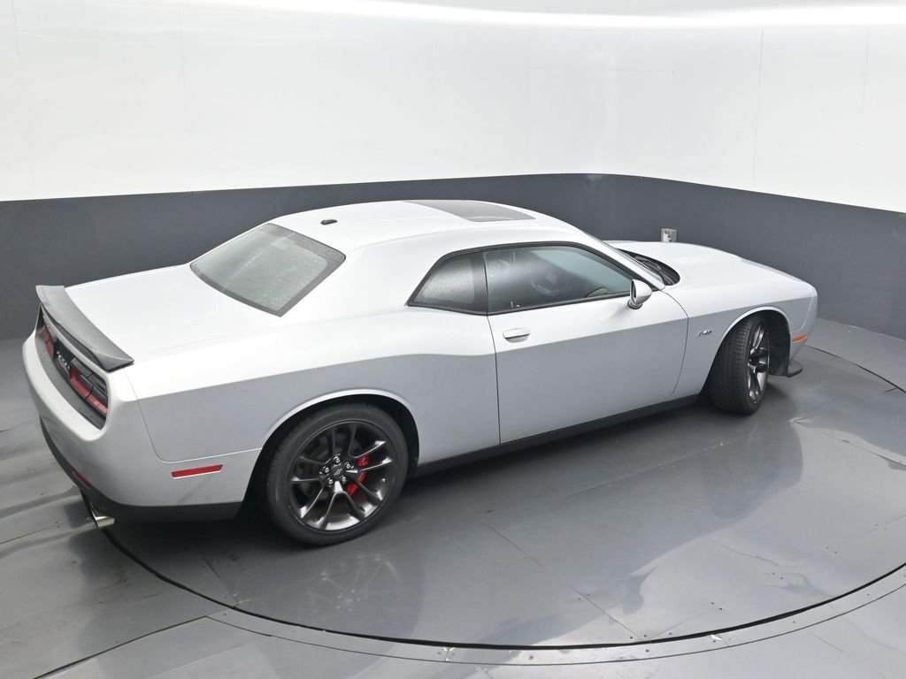 Used 2023 Dodge Challenger R/T w/ Performance Handling Group image 21