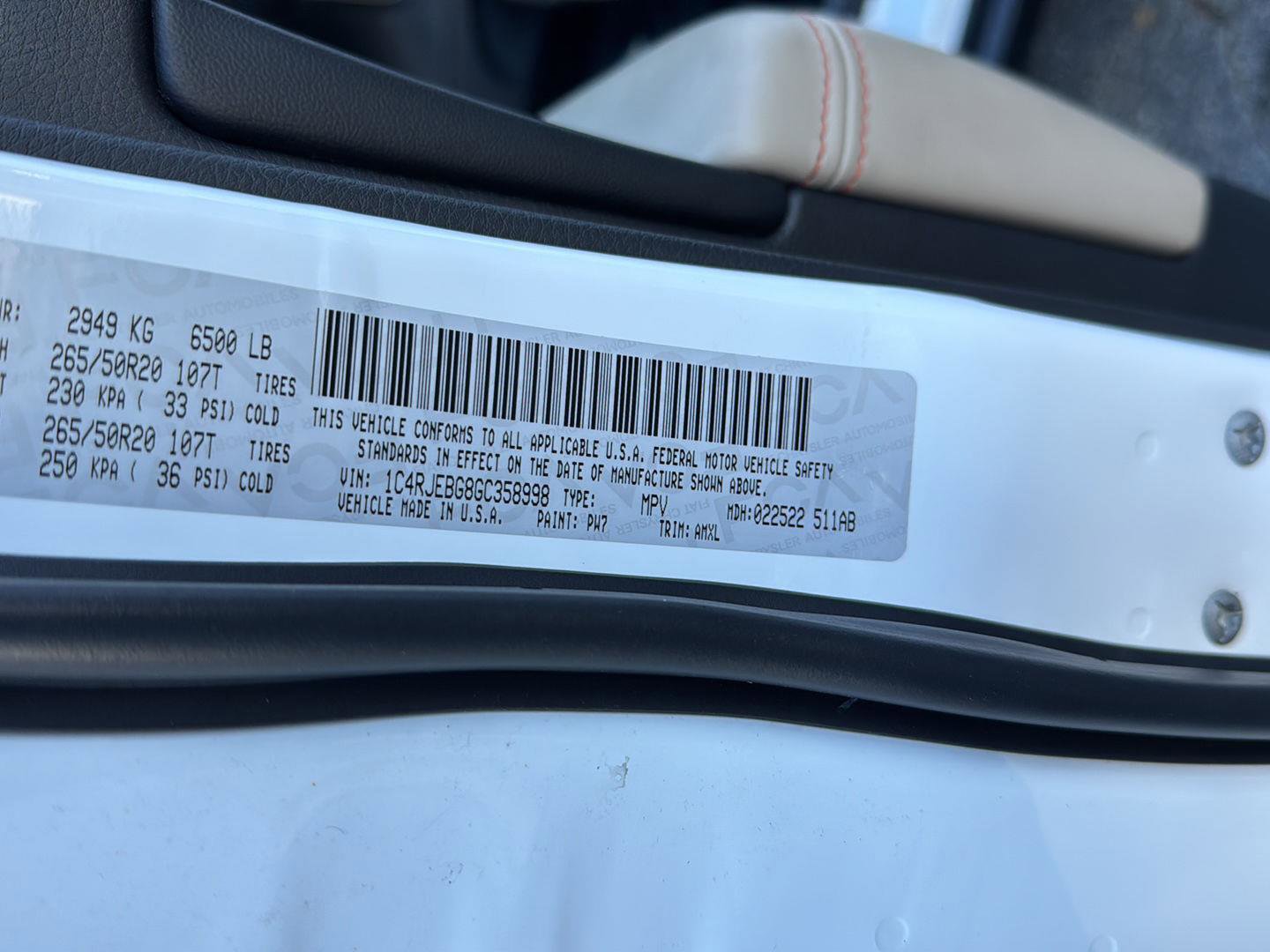 Used 2016 Jeep Grand Cherokee Limited 75th Anniversary image 39