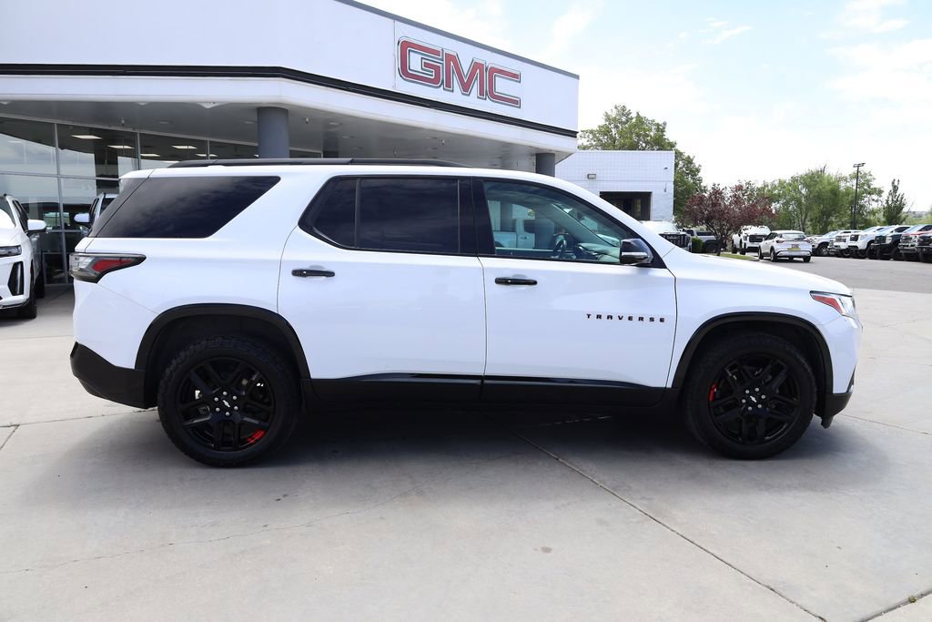 Used 2021 Chevrolet Traverse Premier w/ Redline Edition AWD/4WD image 7