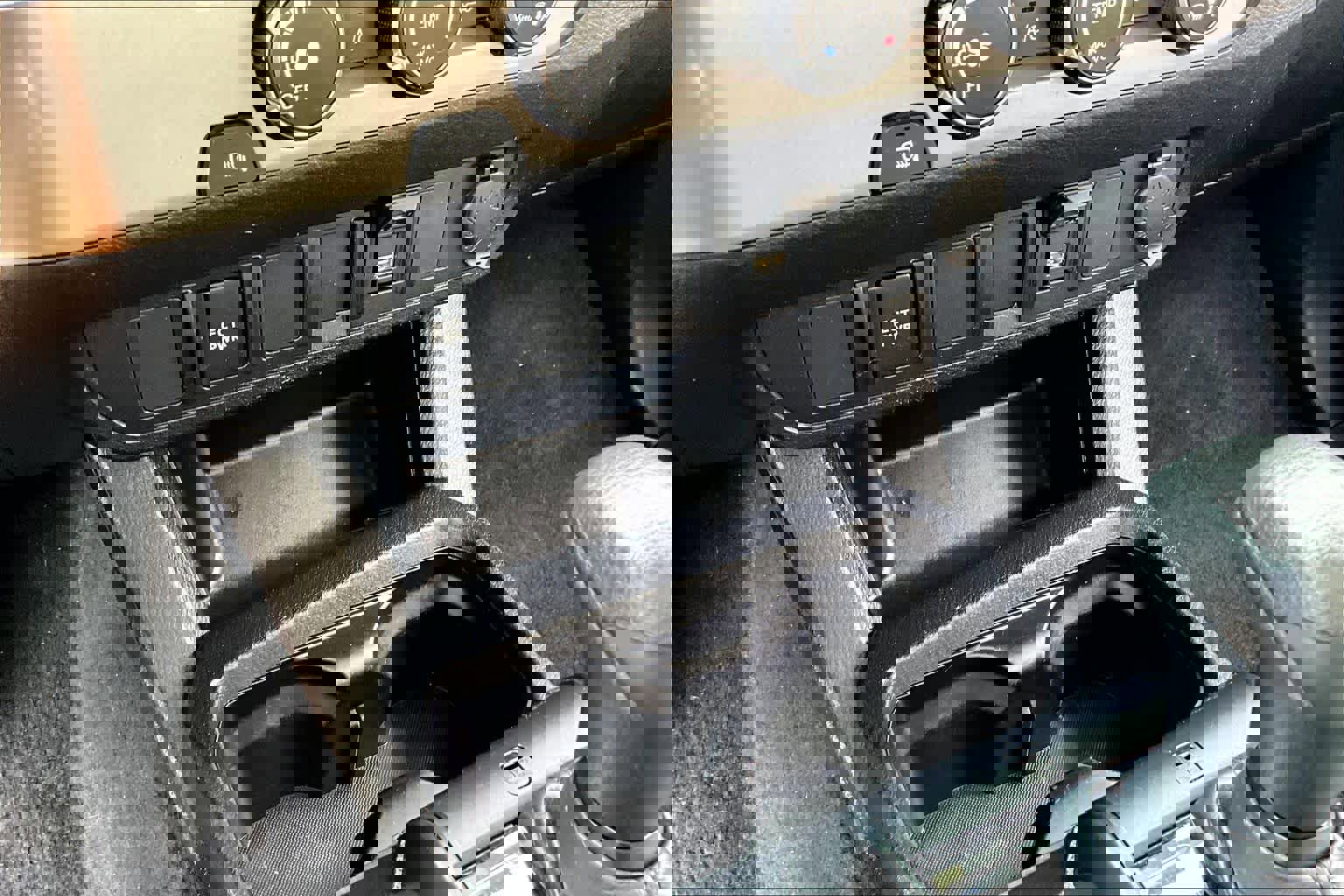 Used 2021 Toyota Tacoma SR w/ SR Convenience Package RWD image 31