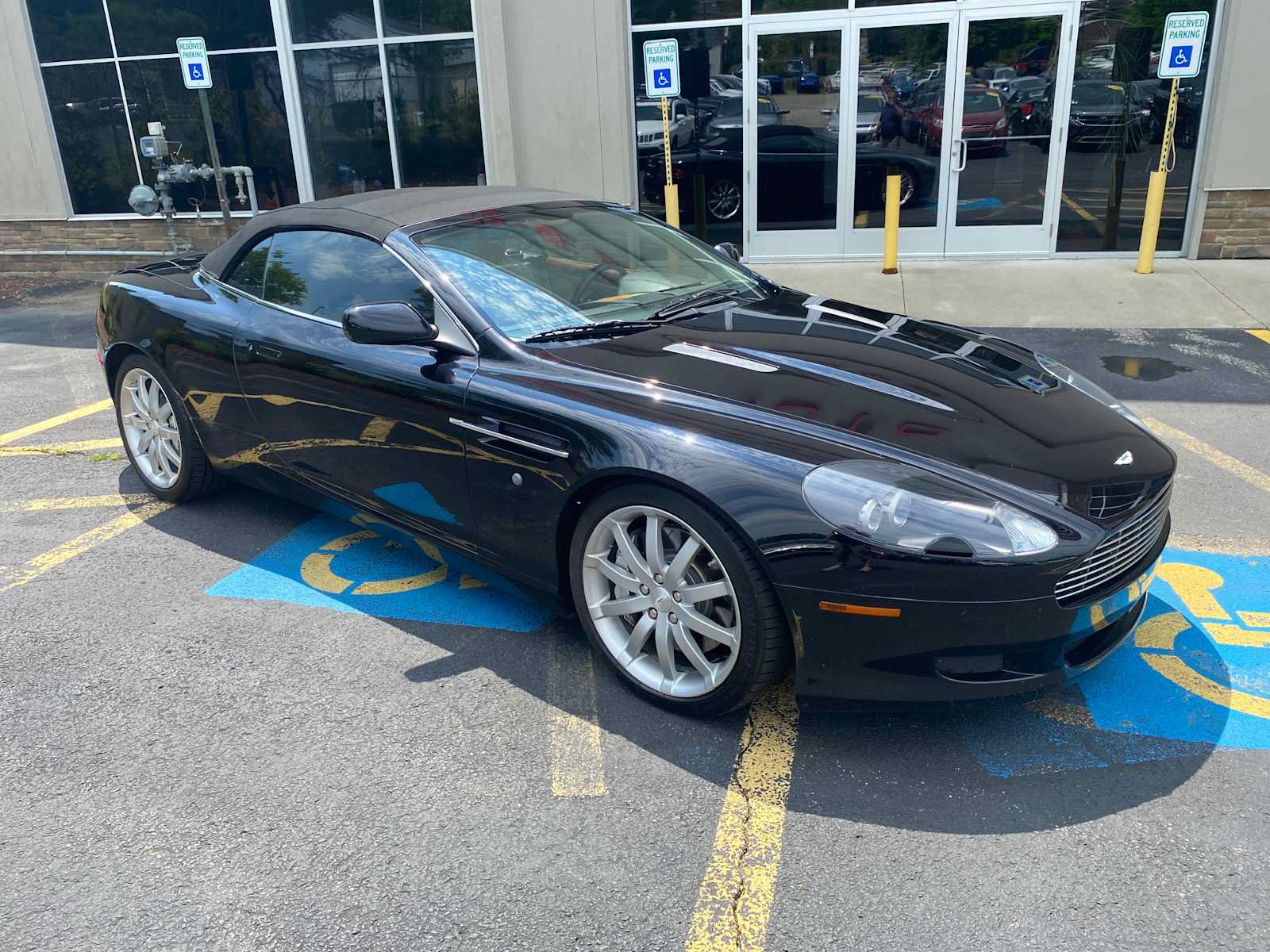 Used 2007 Aston Martin DB9 Volante RWD image 36