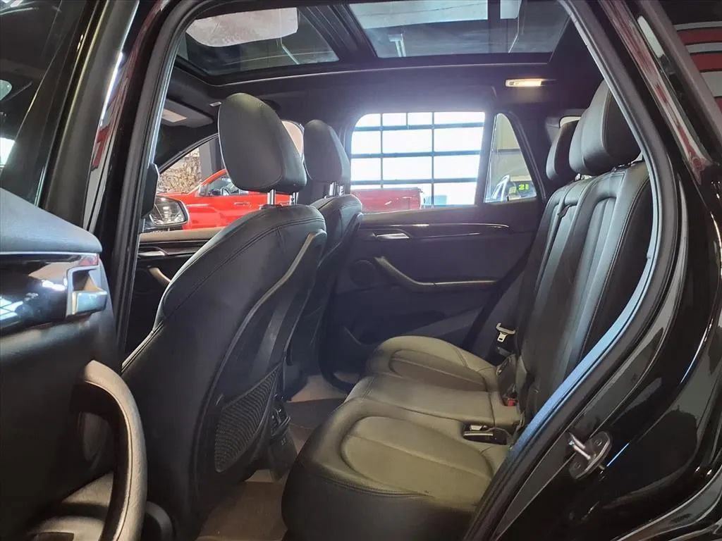 Used 2019 BMW X1 xDrive28i w/ Convenience Package image 14