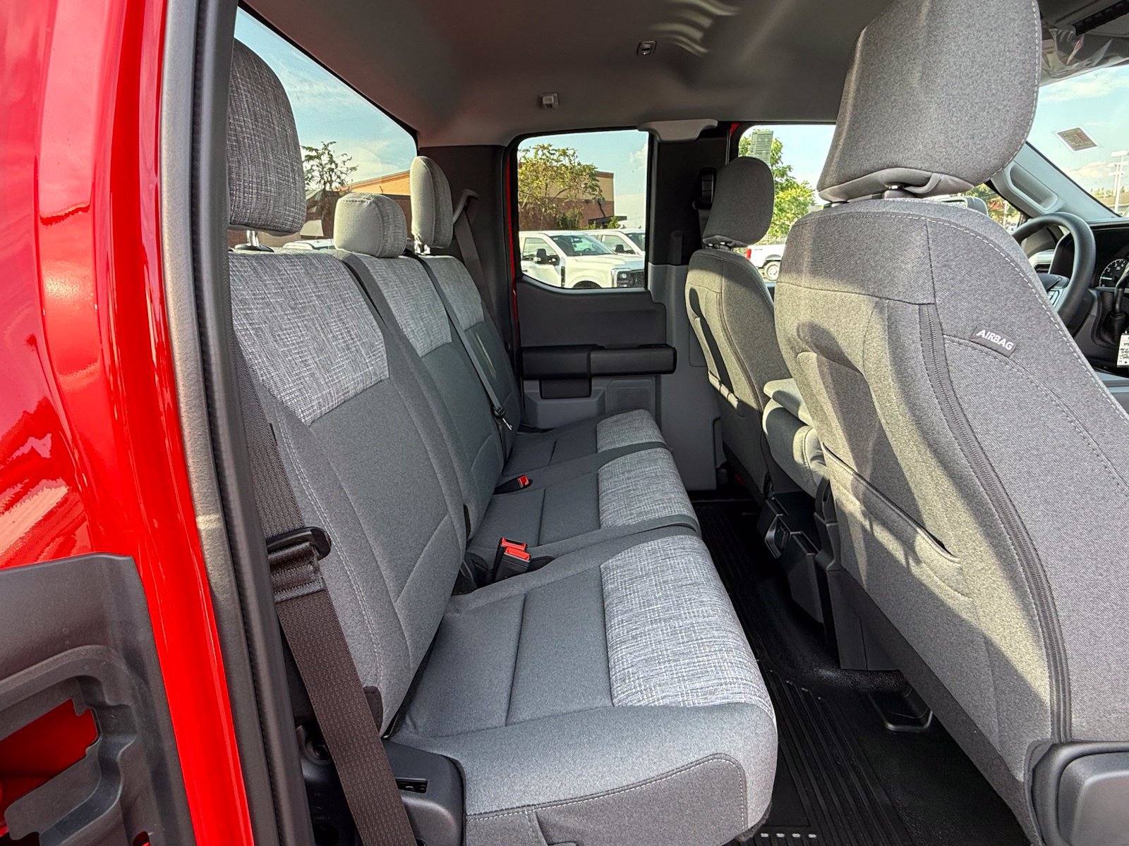 New 2027 Ford F350 XLT w/ FX4 Off-Road Package AWD/4WD image 21