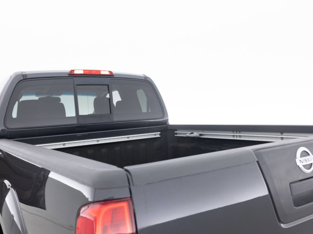 Used 2012 Nissan Frontier SV w/ SV Premium Utility Pkg image 38