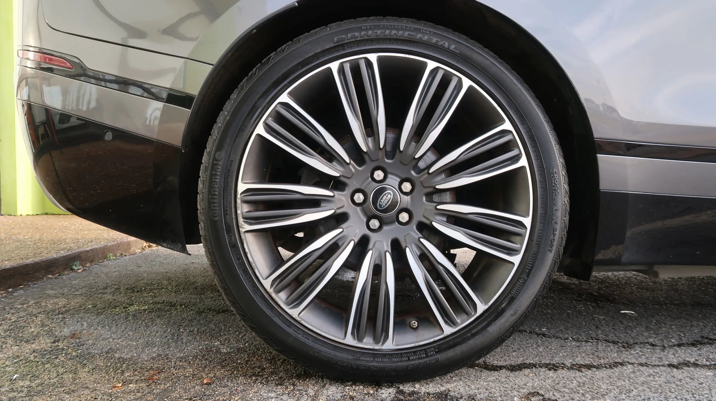 Used 2018 Land Rover Range Rover Velar image 55