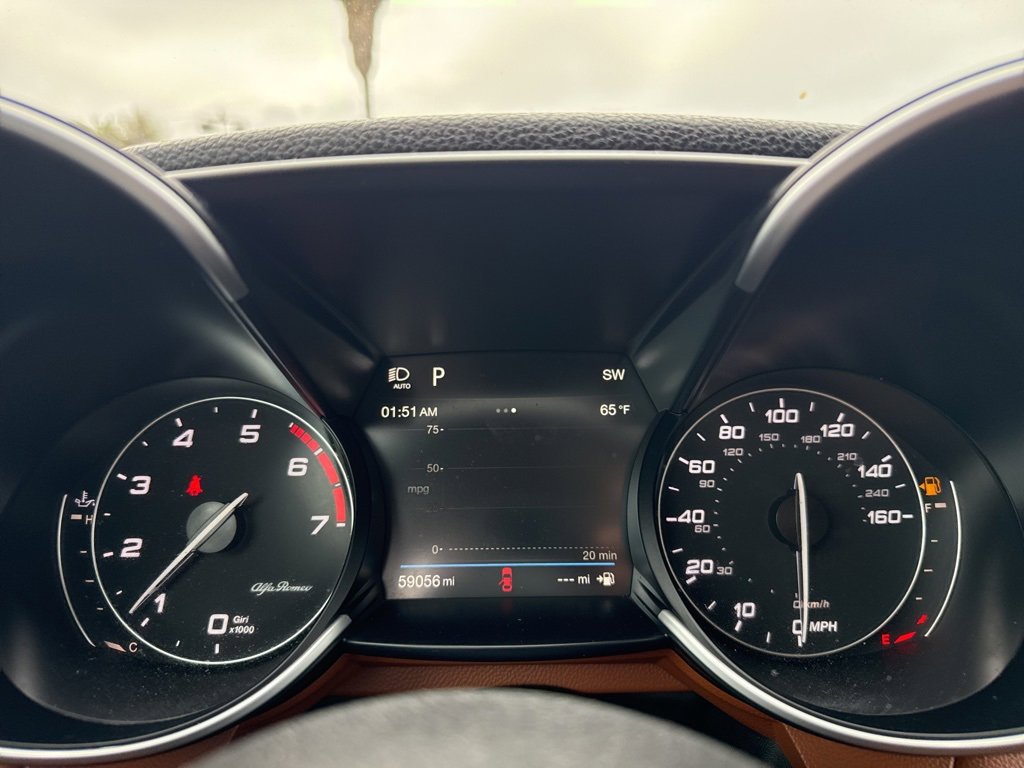 Used 2019 Alfa Romeo Giulia Sprint w/ Cold Weather Package image 11
