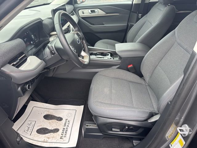 Used 2025 Ford Explorer Active image 6