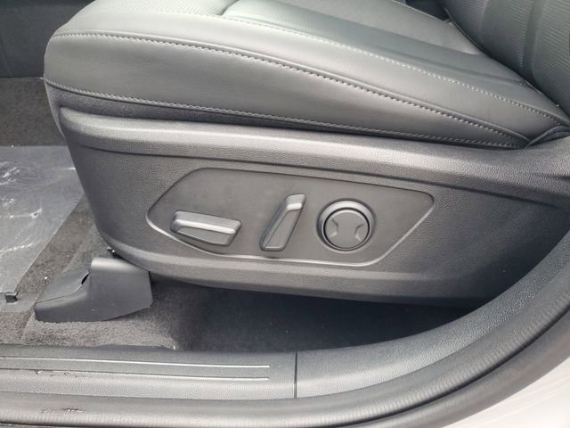 New 2026 Kia Sorento S w/ S Panoramic Sunroof Package image 16