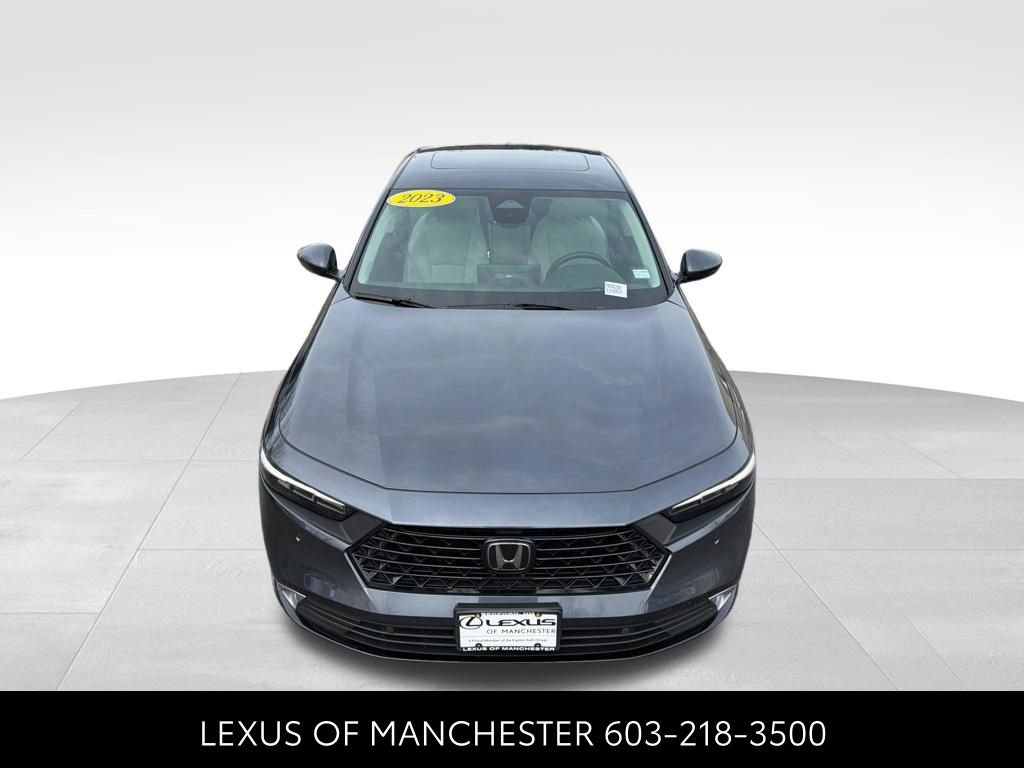 Used 2023 Honda Accord Touring image 2