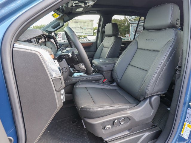 New 2026 GMC Yukon Denali w/ Sun & Power Step Package AWD/4WD image 15