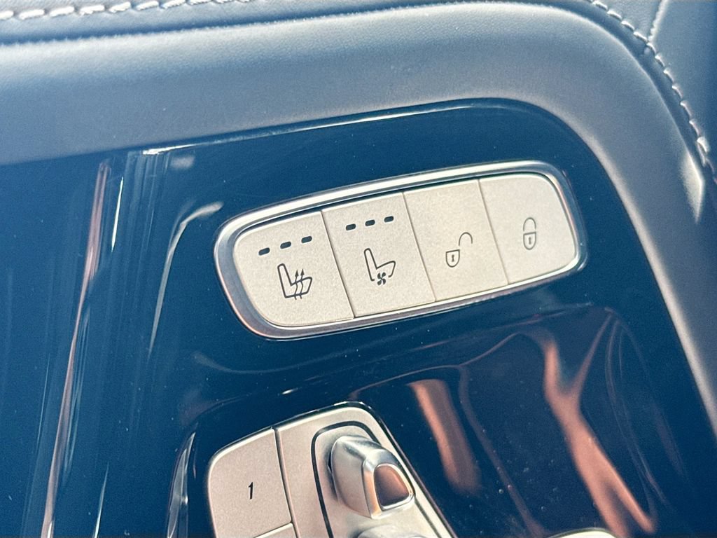 Used 2023 Mercedes-Benz G 550 image 22