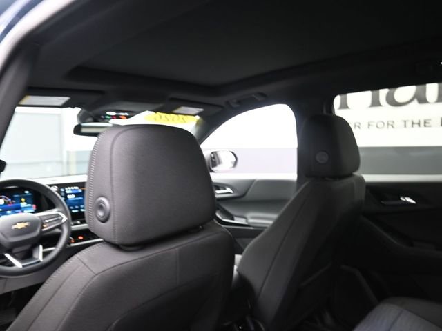 Used 2026 Chevrolet Equinox LT image 24