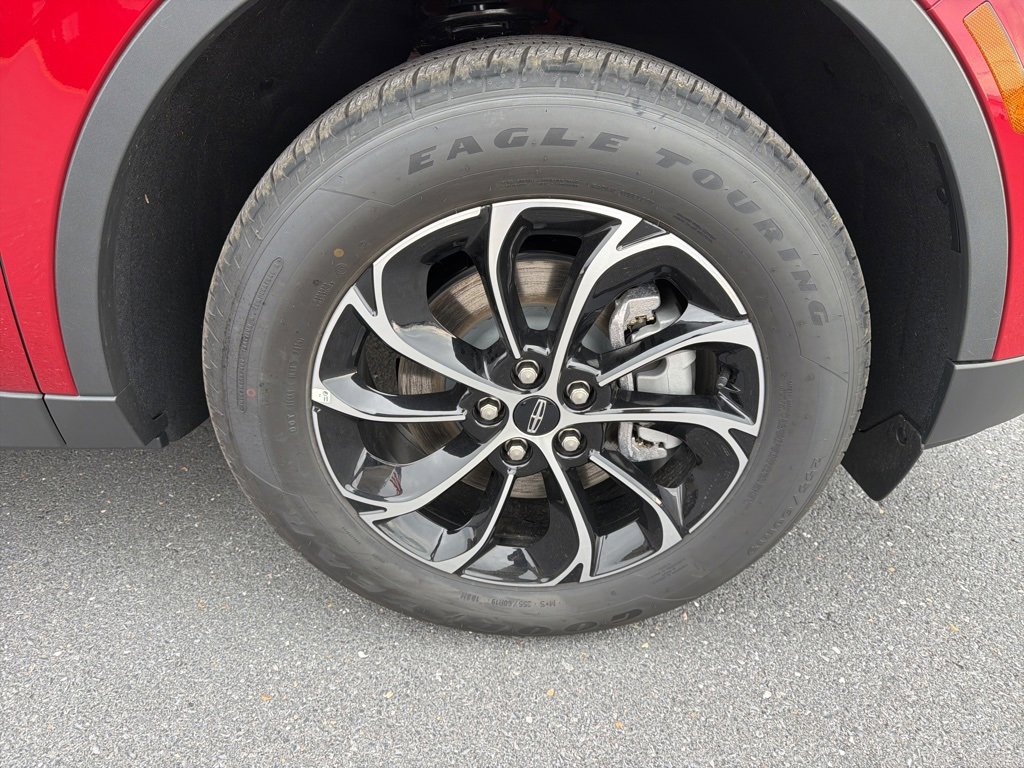 New 2026 Lincoln Nautilus Premier image 10