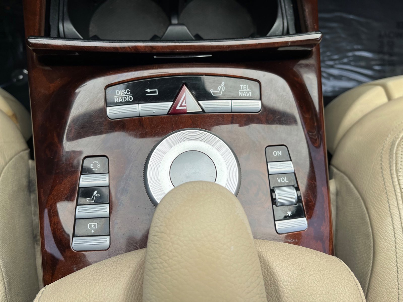 Used 2011 Mercedes-Benz S 550 4MATIC image 31