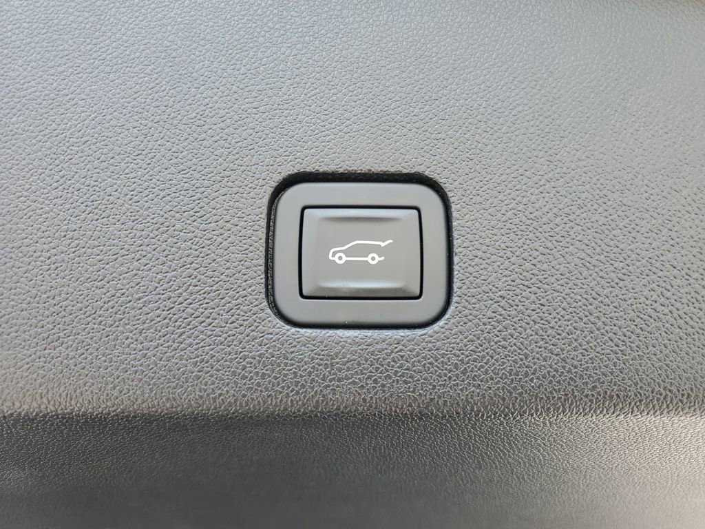 Used 2024 Cadillac XT6 Sport w/ LPO, Floor Liner Package AWD/4WD image 30