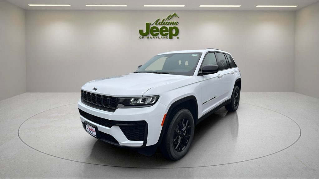 New 2026 Jeep Grand Cherokee Altitude AWD/4WD image 2