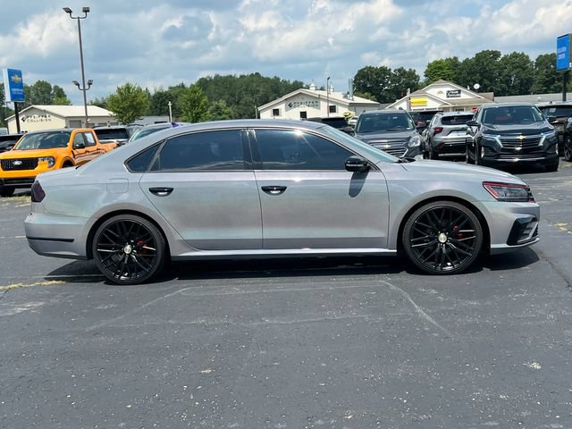 Used 2018 Volkswagen Passat 3.6 FWD image 41