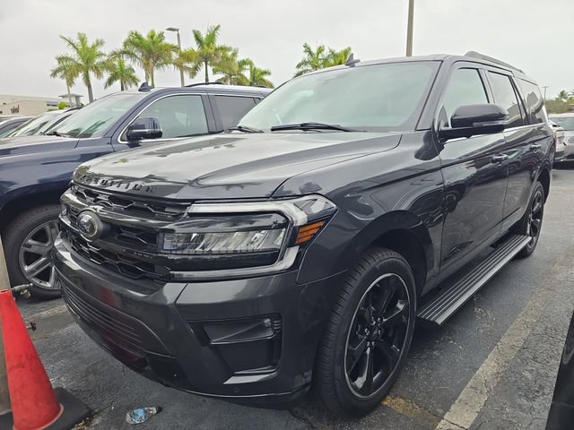 Used 2022 Ford Expedition Limited image 31