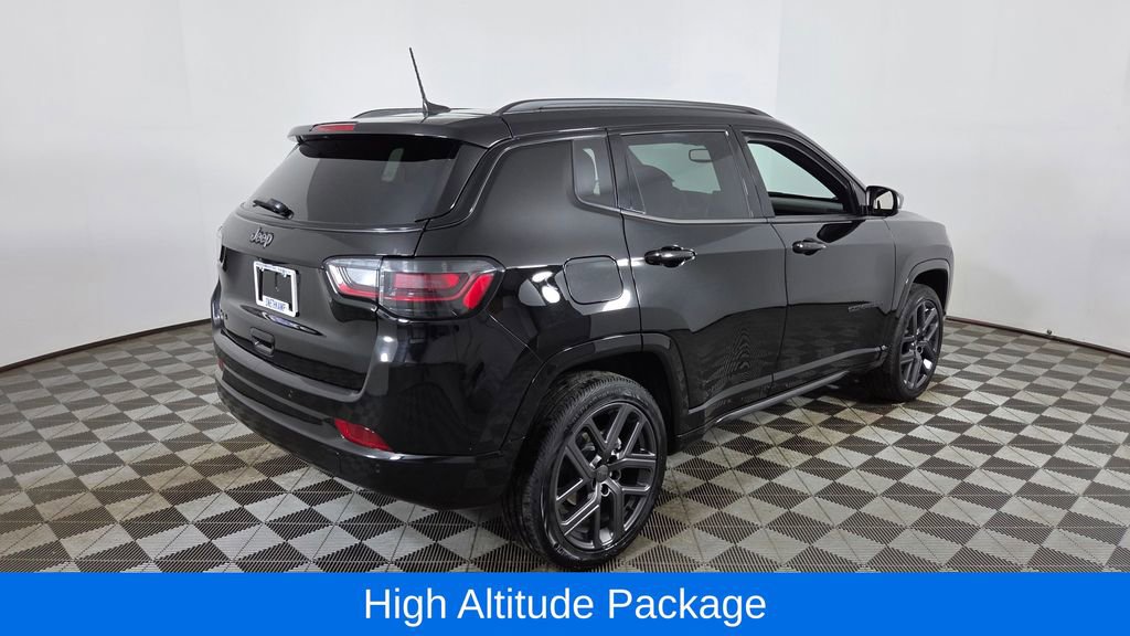 Used 2024 Jeep Compass Limited w/ High Altitude Package AWD/4WD image 8