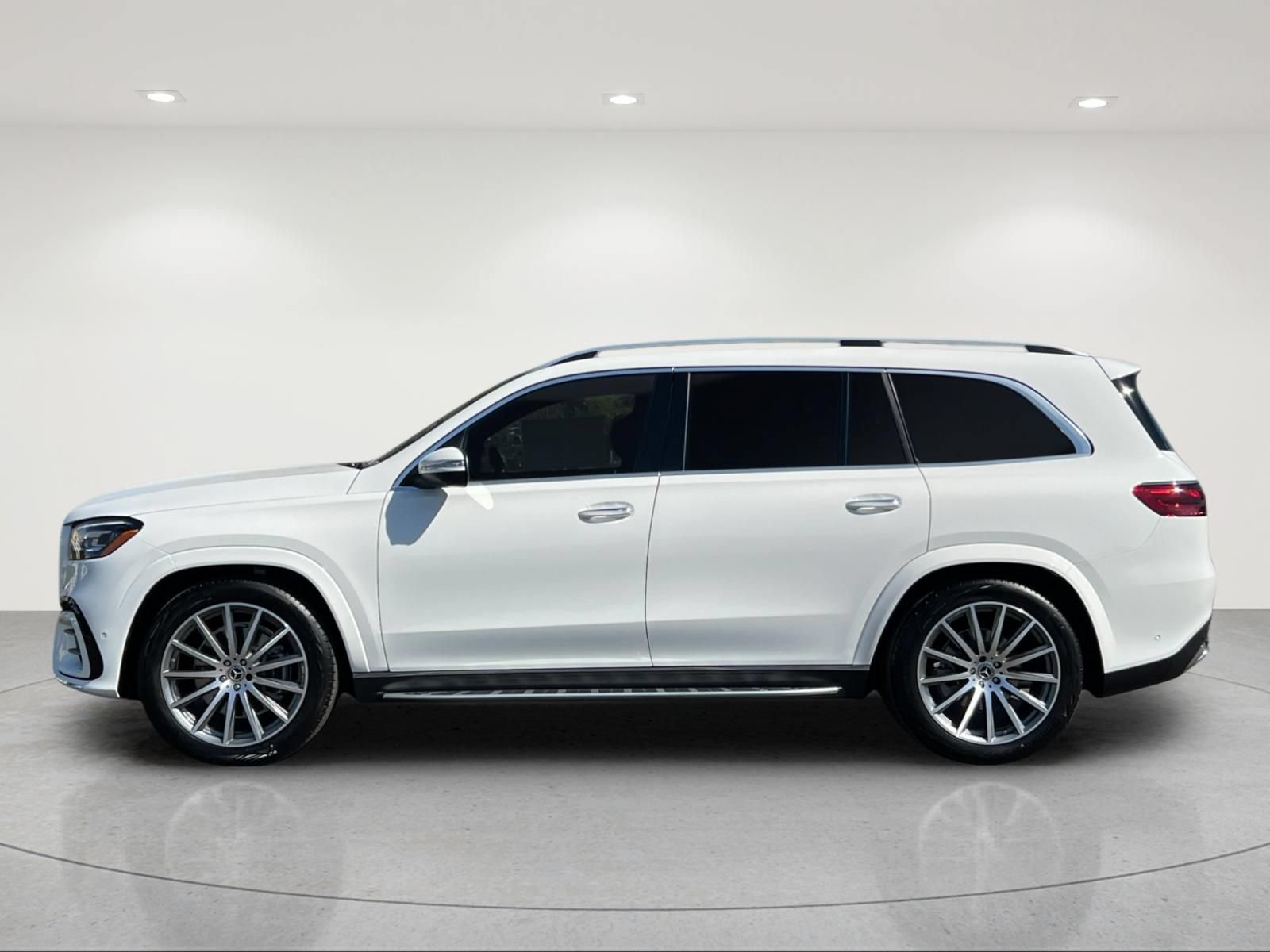 New 2026 Mercedes-Benz GLS 450 4MATIC image 2