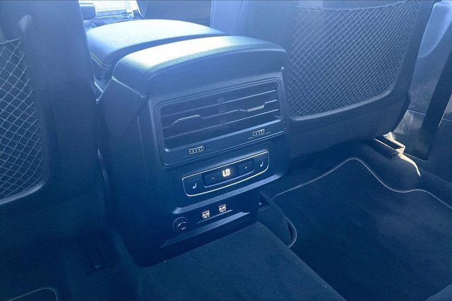 Used 2019 Audi Q8 Premium image 10