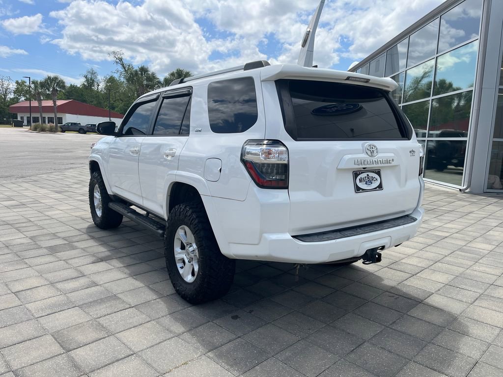 Used 2019 Toyota 4Runner SR5 Premium image 4