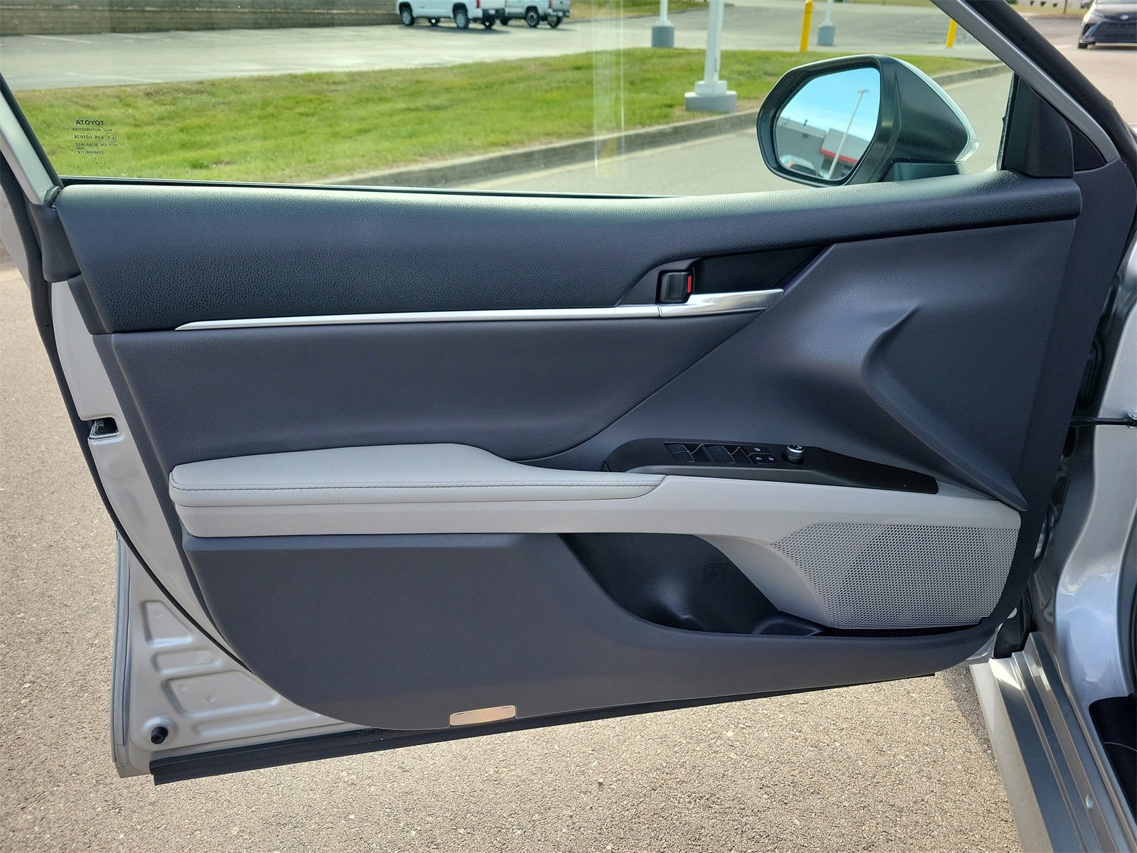 Certified 2022 Toyota Camry XLE image 18