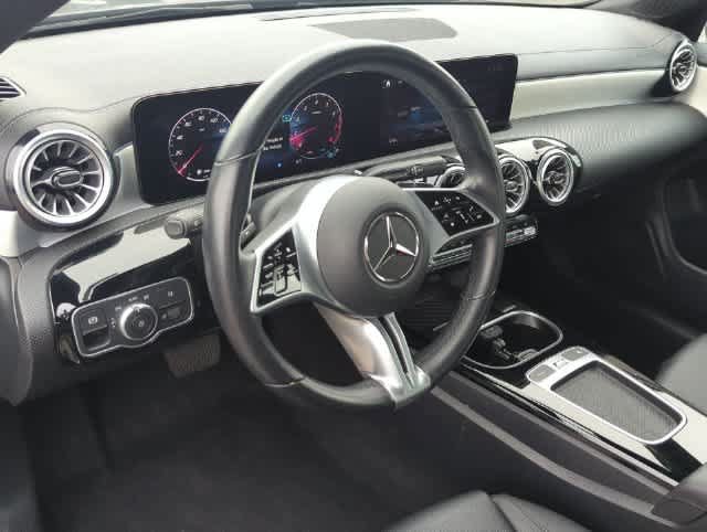 Used 2025 Mercedes-Benz CLA 250 4MATIC image 10