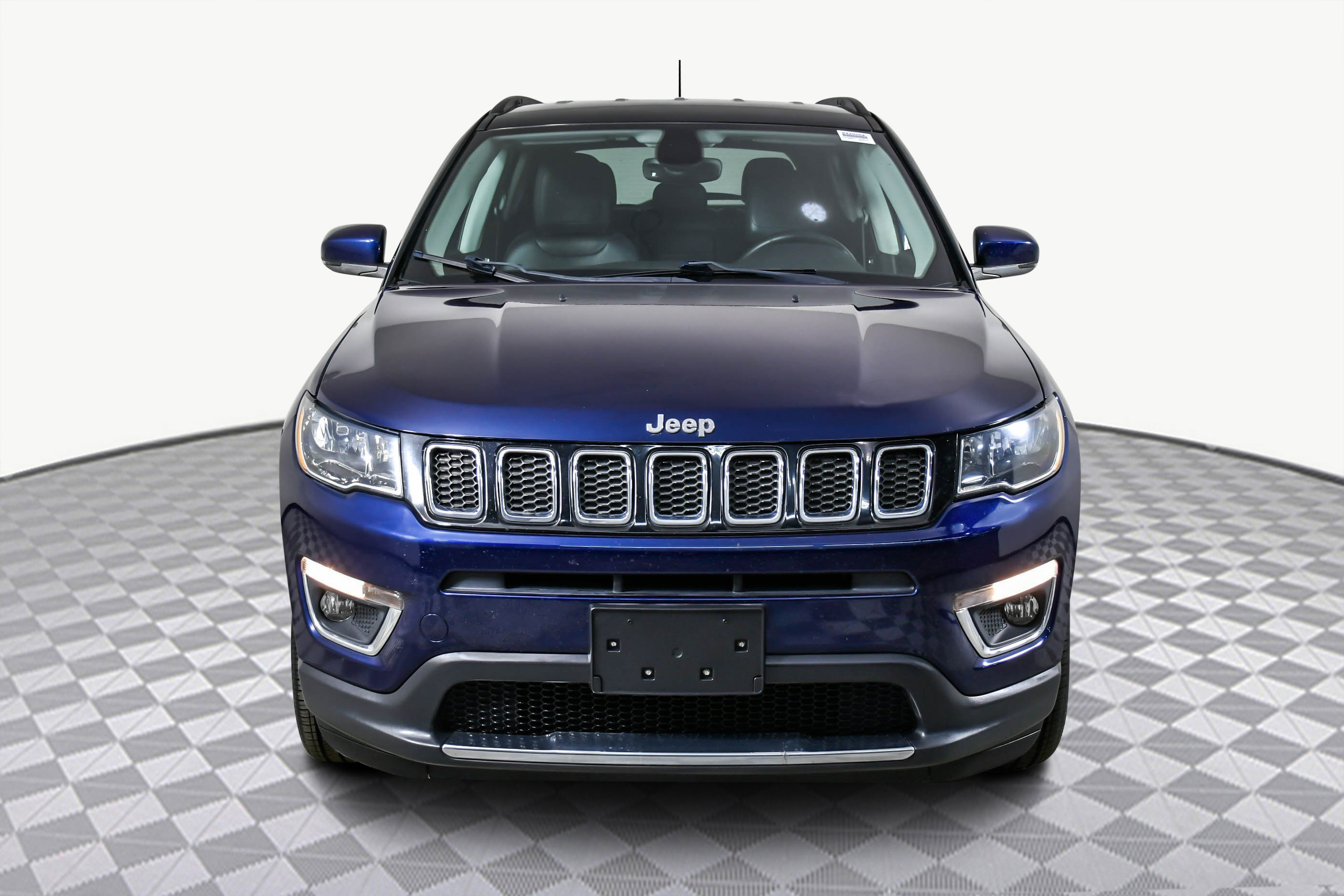 Used 2018 Jeep Compass Limited w/ Navigation Group image 2