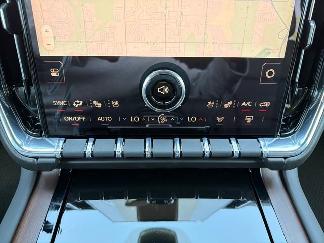 New 2026 GMC Yukon Denali w/ Sun & Power Step Package AWD/4WD image 17