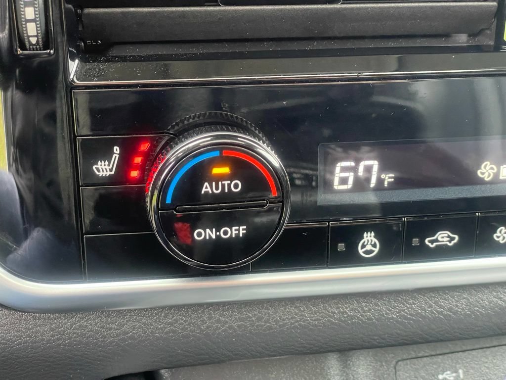 Certified 2023 Nissan Rogue SV w/ SV Premium Package AWD/4WD image 24