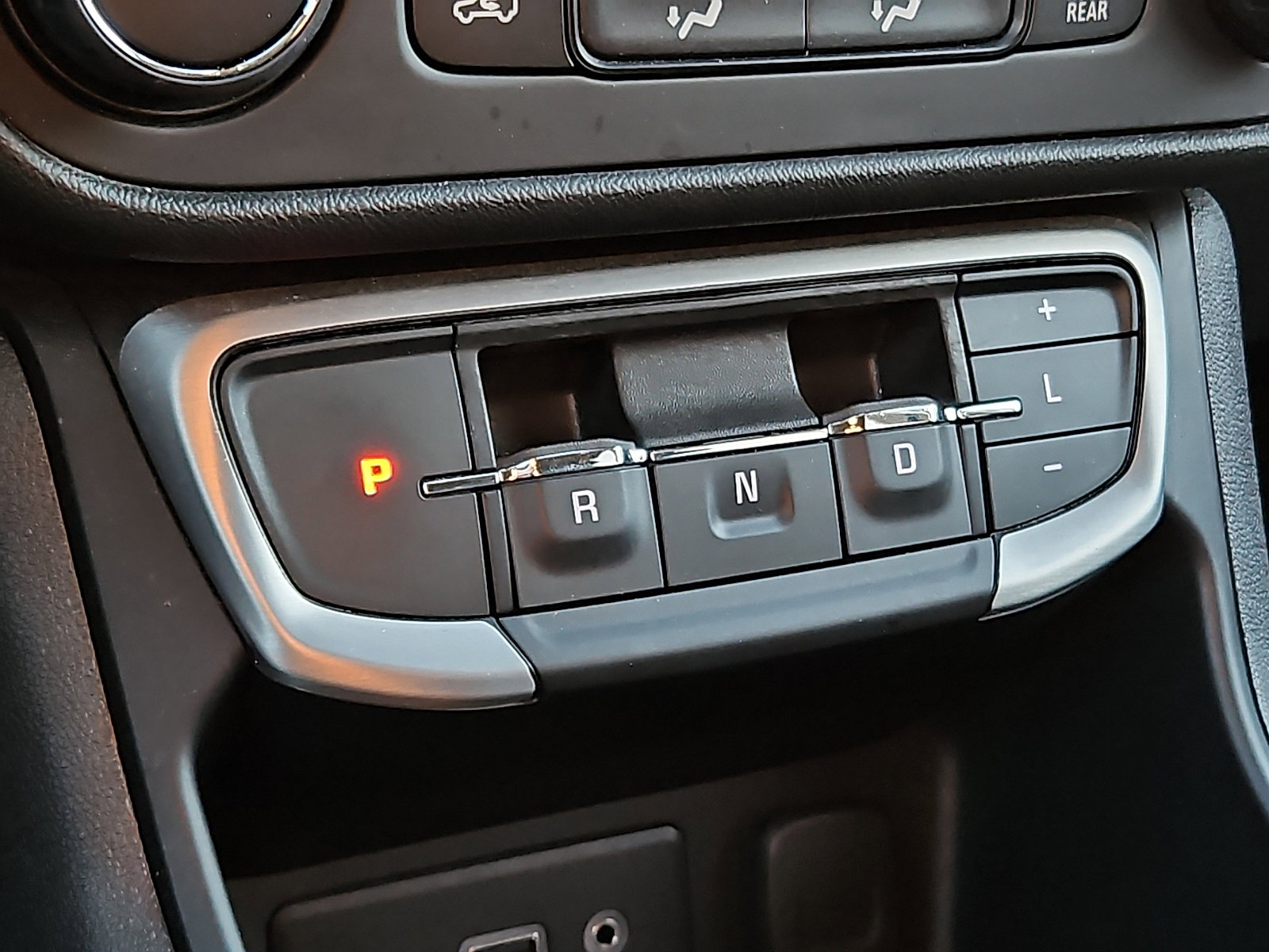 Certified 2024 GMC Terrain SLE image 14