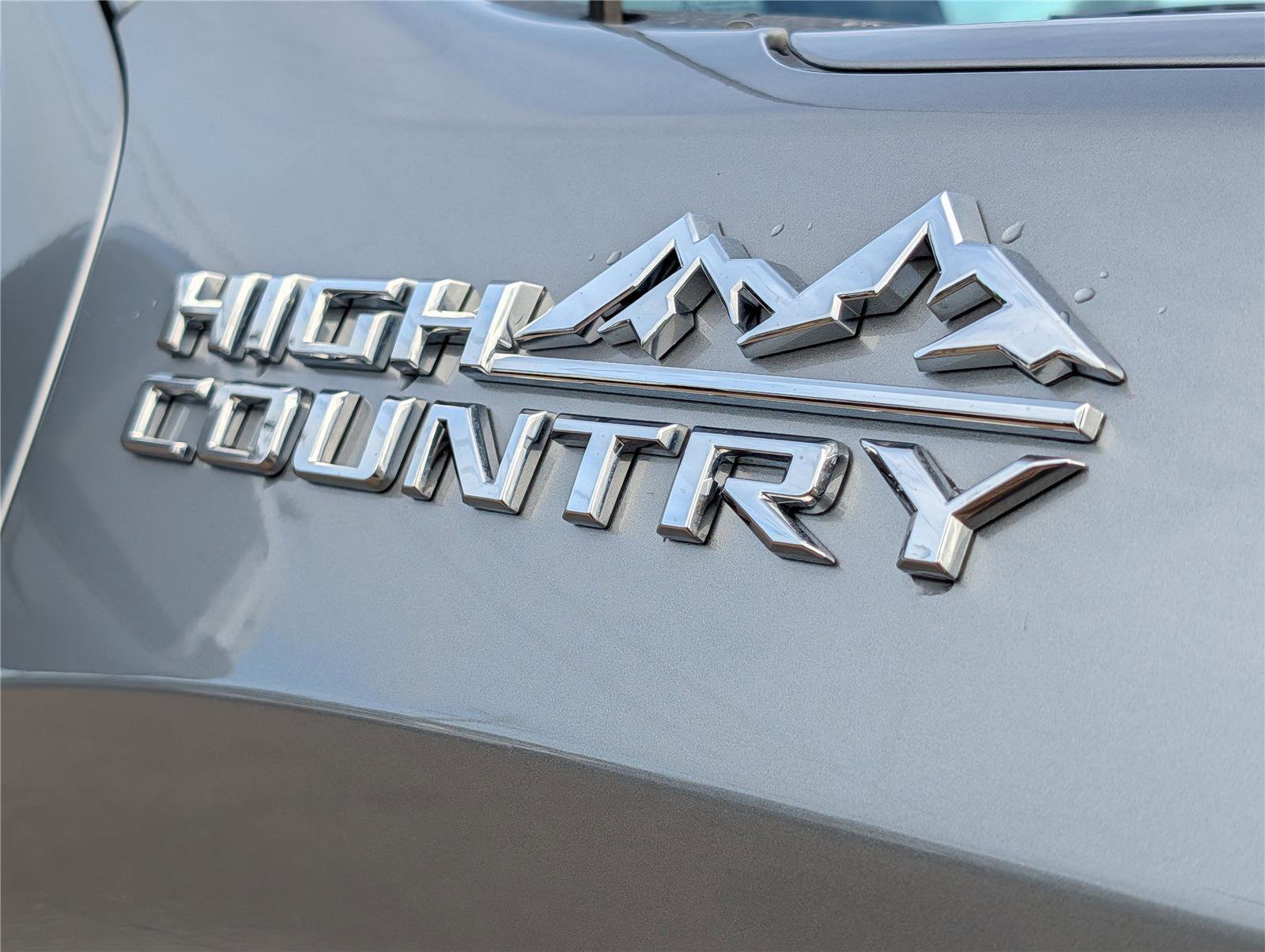 Used 2025 Chevrolet Silverado 1500 High Country AWD/4WD image 45