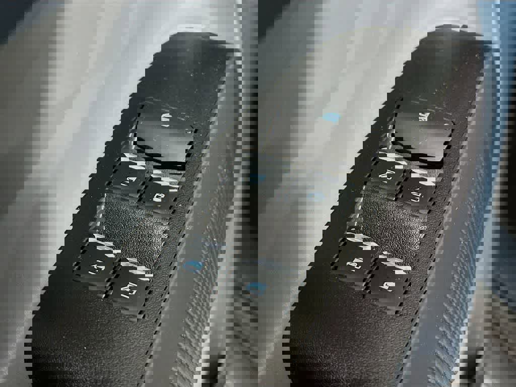 New 2026 Ford Maverick XL image 27